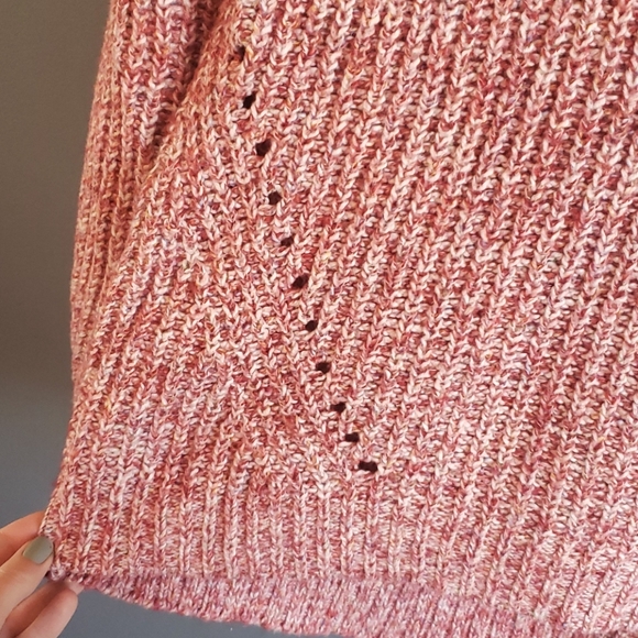 Universal Thread Sweater - Picture 3 of 5